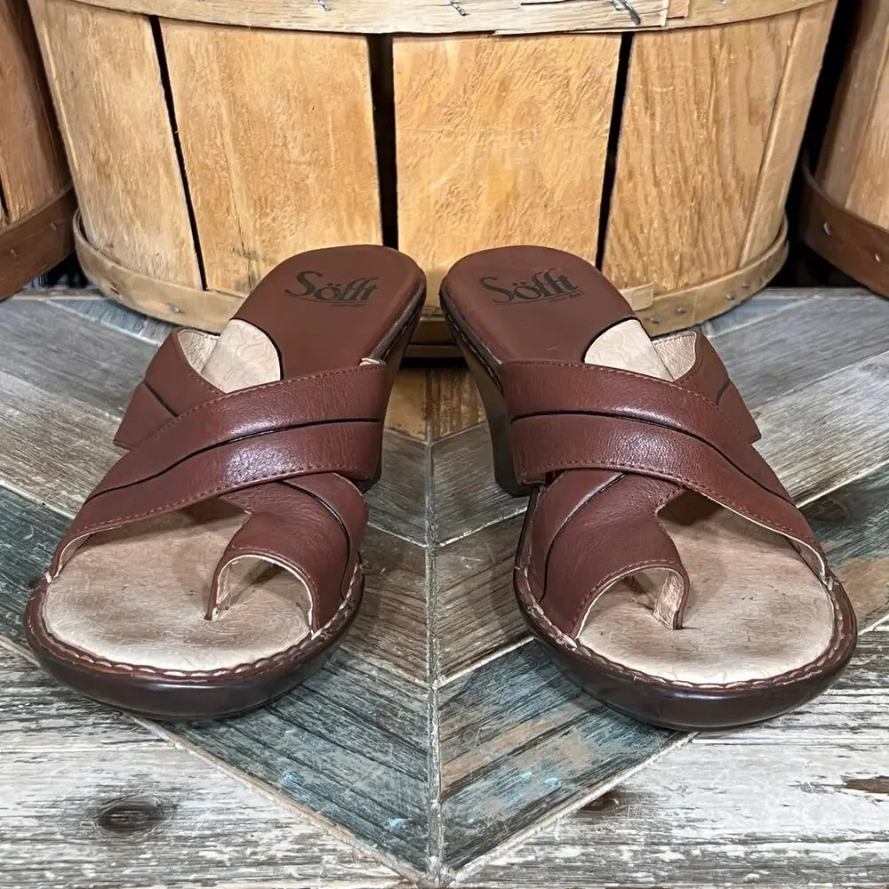 Sofft Brown Leather Toe Loop Thong Wedge Heeled Sandals Womens Size 8
